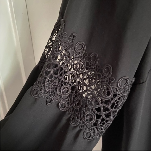 Ava and viv black bishop sleeve lace crochet insert ballon style sleeve - Picture 3 of 6